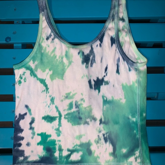 Tie Dye Button Up Crop Top! - Picture 2 of 2
